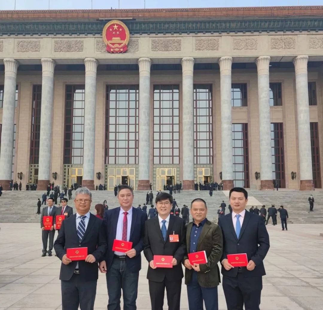 江南大学毕业证(江南大学毕业证封皮)