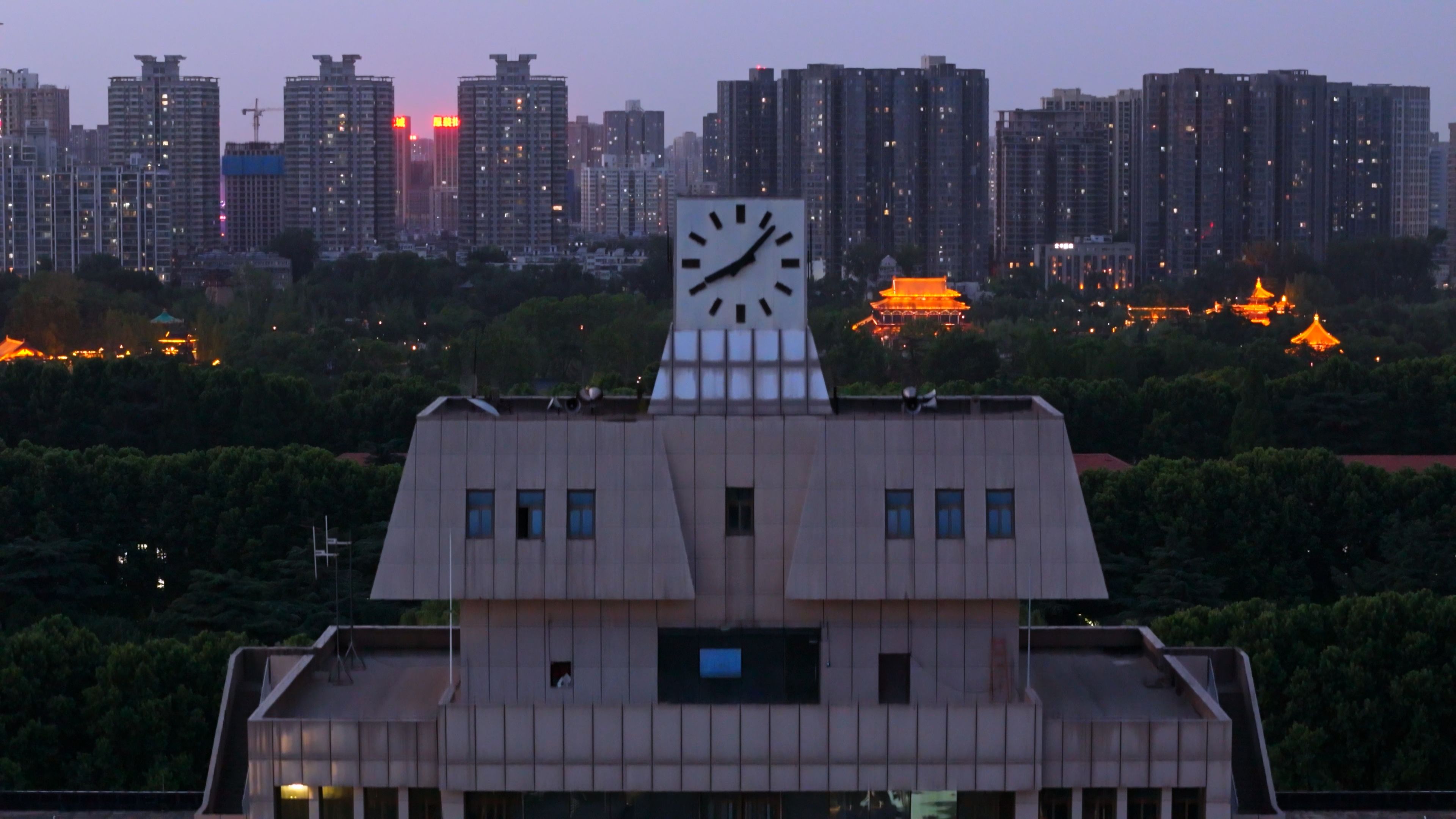 西安交通大学(西安交通大学官网)