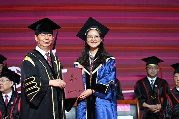 深圳大学文凭(深圳大学本科学历)