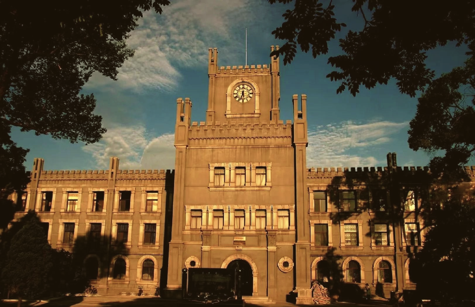 太原理工大学图书馆